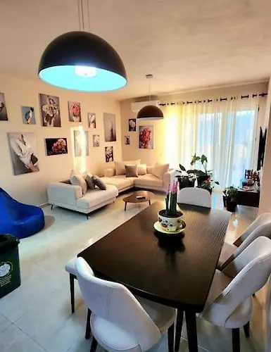 Kloan\'S Apartment Vlore
